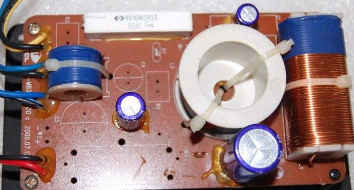 專業音響設備分頻器有什么作用 重慶專業音響分頻器哪家好 專業音響設備分頻器有什么作用 重慶專業音響分頻器哪家好