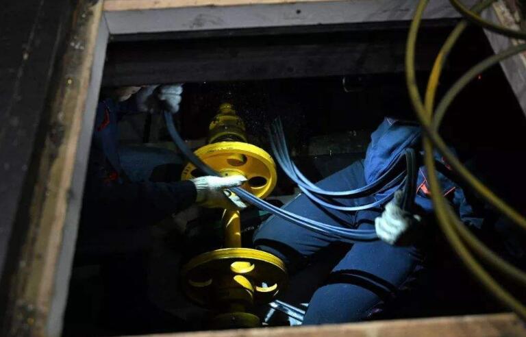 重慶哪里有做多功能廳舞臺機械維護保養的 重慶哪里有做多功能廳舞臺機械維護保養的